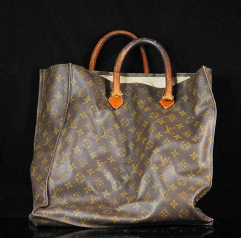 louis vuitton vintage tas zwarte inprint|louis vuitton purse tags.